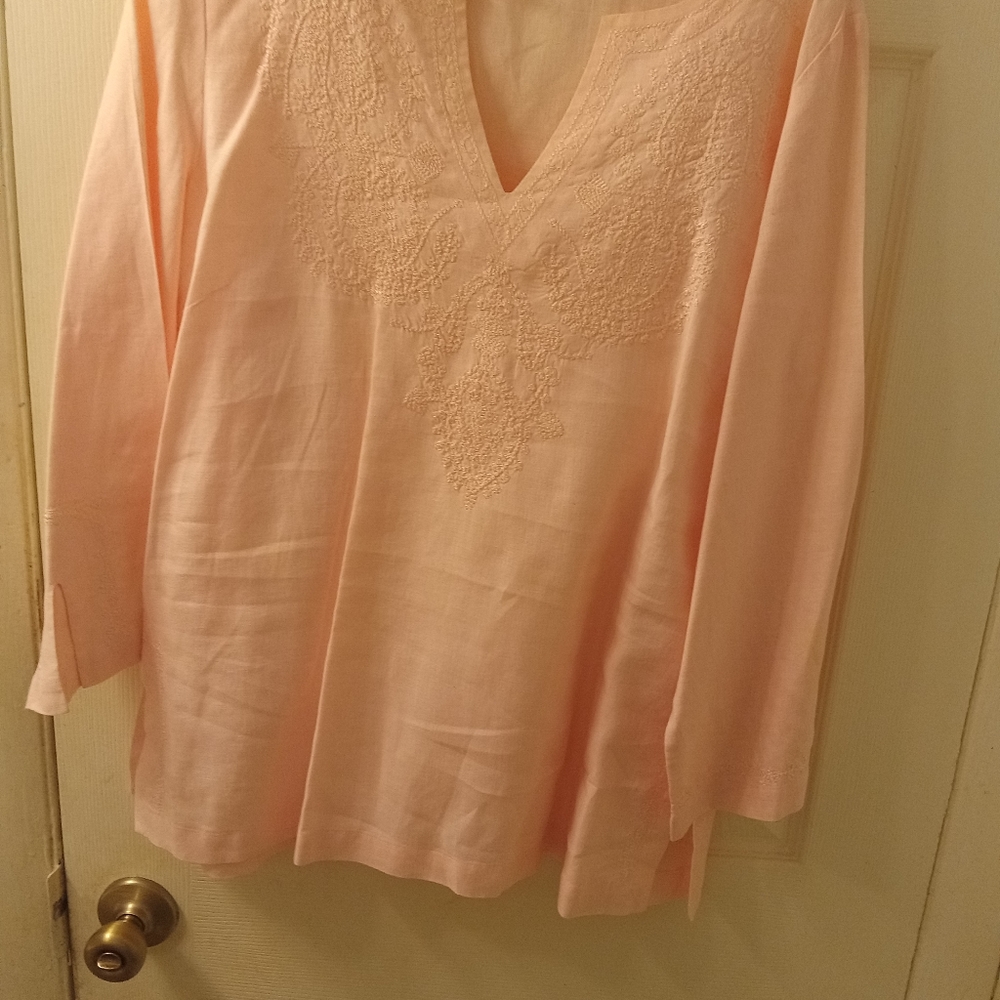 Linen top..Great details